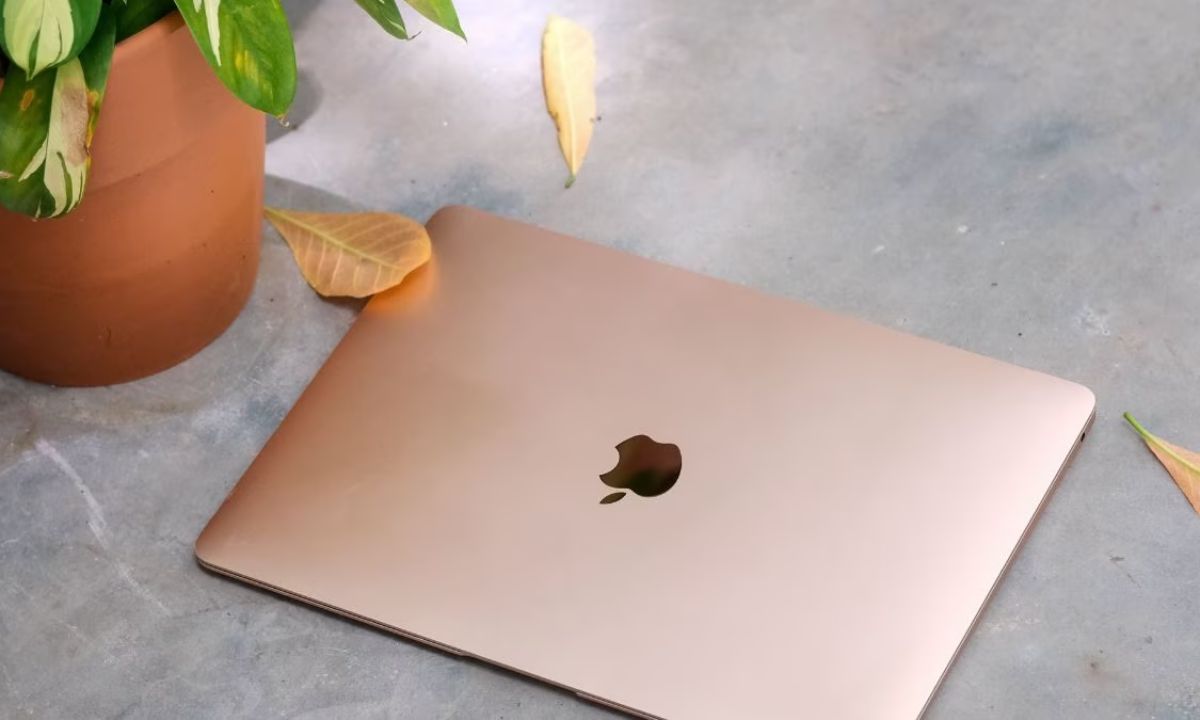 MacBook Air M1